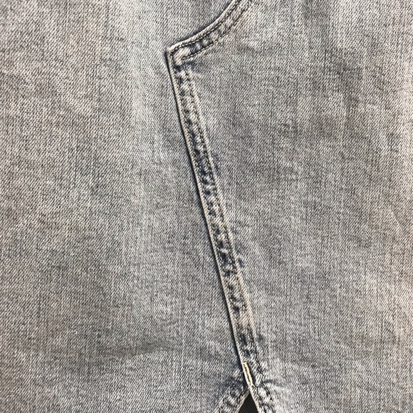 a.n.a a new approach light wash denim skirt size 4 - Picture 7 of 9